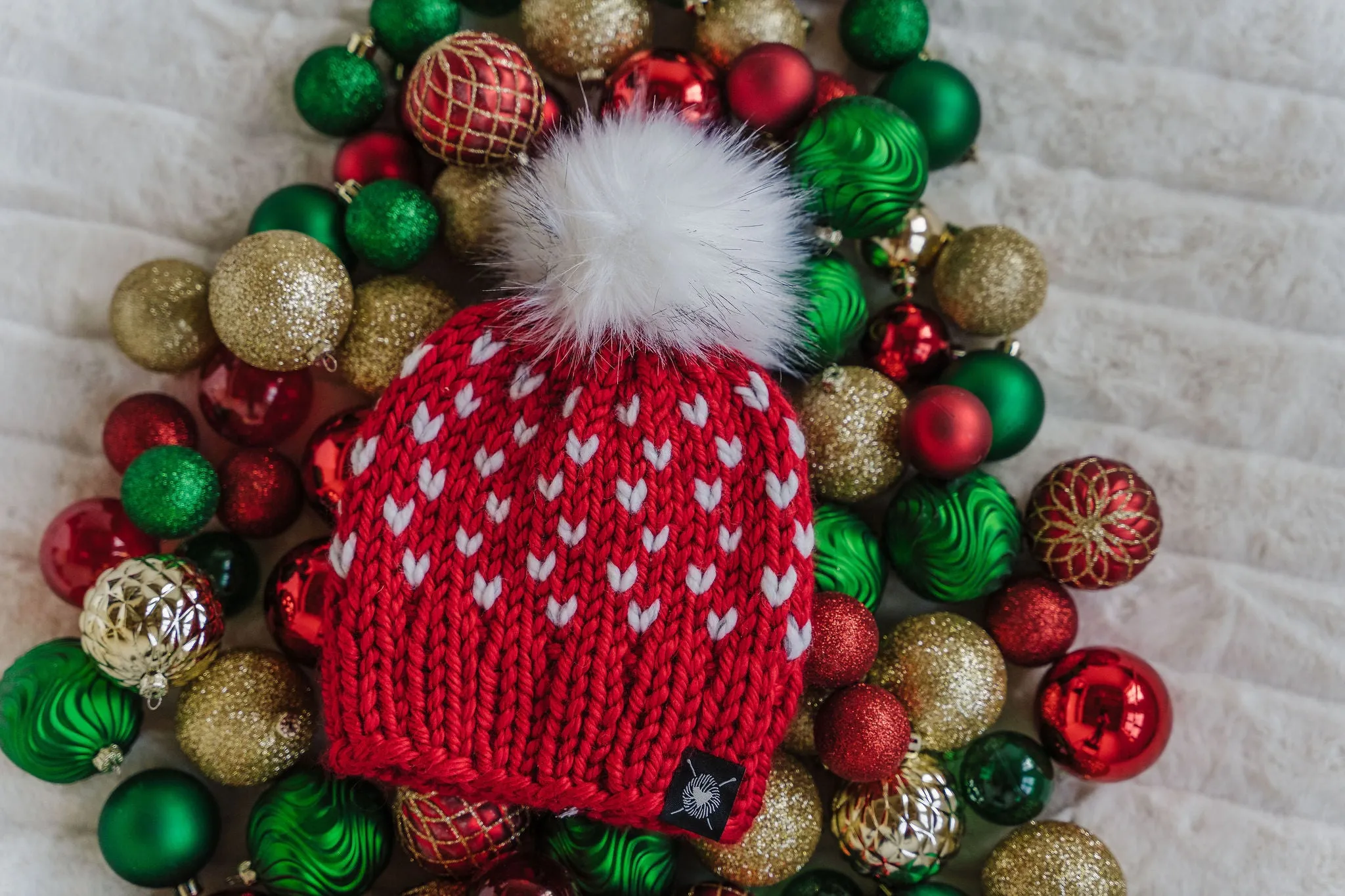 Tiny Hearts Faux Fur Pom-Pom Beanie in XOXO Baby/Youth